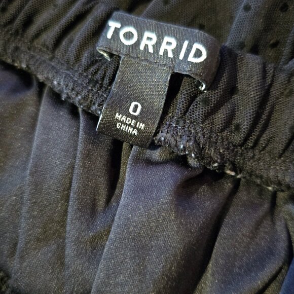 Torrid Dark Coquette Romantic Goth Black Sheer Polka Dot Overlay Skirt Sz 0 Lg - Picture 5 of 6